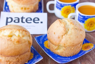 Кексы сметанные с кусочками ананаса