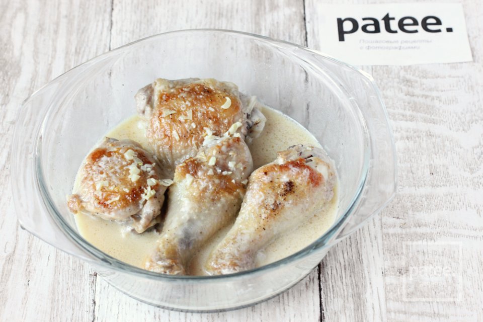 Курица в сметанно-чесночном соусе - Шаг 10