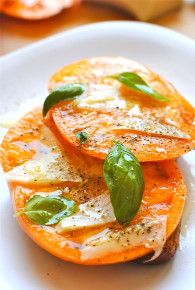 Бутерброды с желтыми помидорами