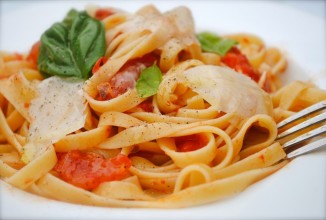 Паста с помидорами