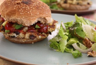 Бургеры с киноа и фасолью