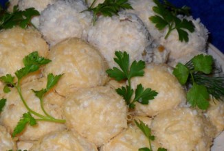 Рафаэлло из курицы с орешками