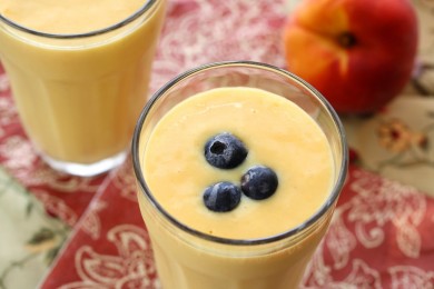 Рецепт Персиковый смузи с манго