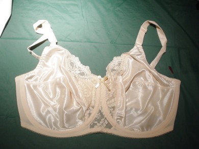 Помогите советом ,пожалуйста,дорогие женщины..