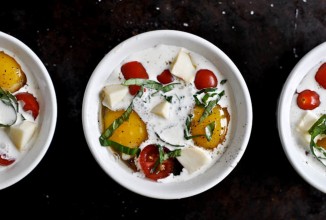 Яичница в горшочках