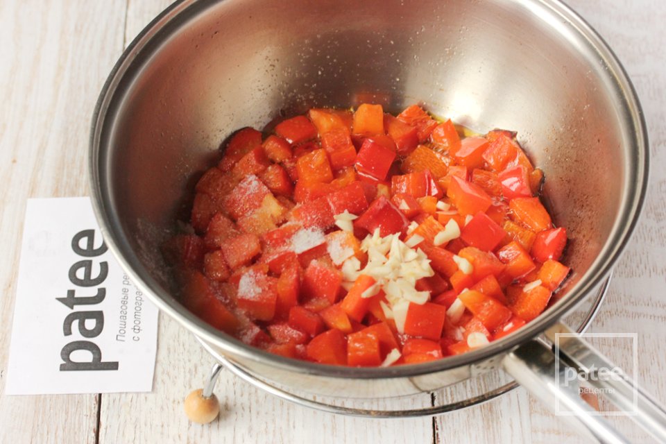 Салат с куриным мясом, стручковой фасолью и сладким перцем - Шаг 6