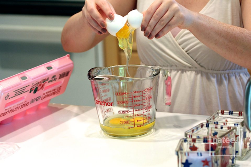 Буррито с яйцом и острой колбасой - Шаг 4