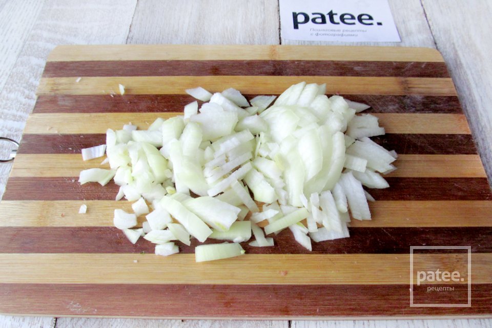 Свинина, тушенная с картофелем и квашенной капустой - Шаг 3