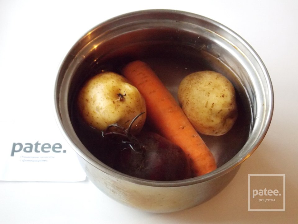 Винегрет с маринованными грибами - Шаг 2