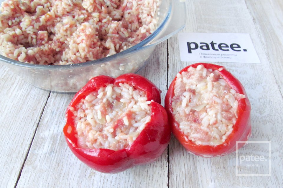 Перец, фаршированный свининой и рисом - Шаг 11