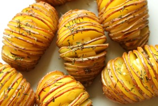 Картофель с тимьяном и чесноком