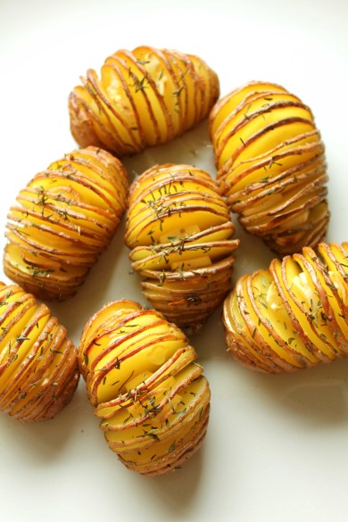 Картофель с тимьяном и чесноком