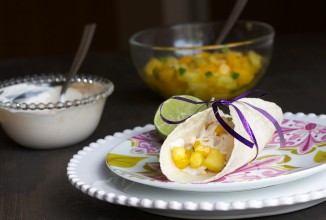 Тако с тилапией и фруктовой сальсой