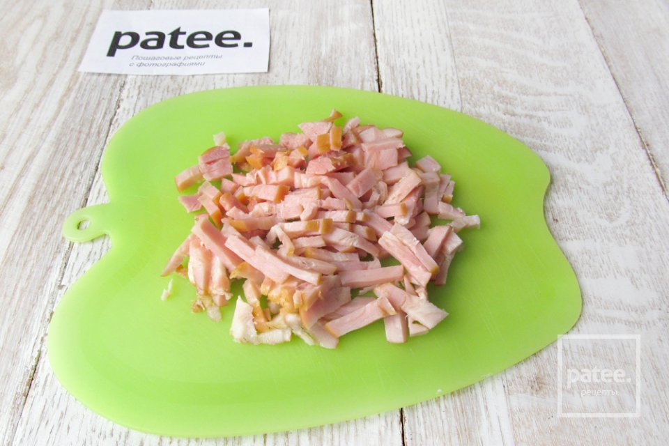 Паста с ветчиной и зеленью в яичной заливке - Шаг 2