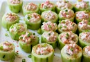 Чашечки из огурцов с крабовым салатом