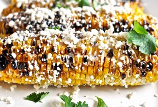 Жареная на гриле кукуруза с беконом и сыром Котиха