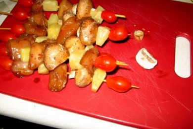 Куриный шашлык по-гавайски - приготовление