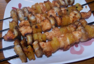 Куриный шашлык с кокосом и  ананасом