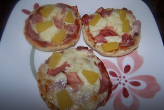 Мини-пицца по-гавайски