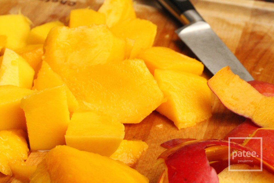 Фруктовый салат в ананасе - Шаг 8