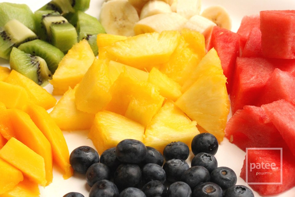 Фруктовый салат в ананасе - Шаг 11