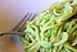 Паста с соусом из авокадо