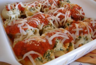 Паста джамбо с сыром и шпинатом