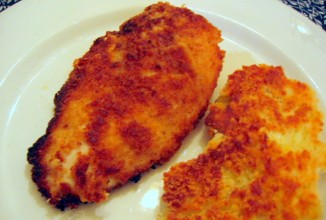 Куриные отбивные в панировке