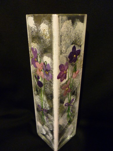 Роспись по стеклу (вазы, кухонные принадлежности и т.п.)