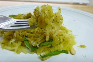 Песто с шпинатом и базиликом