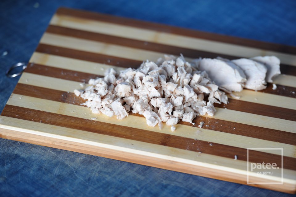 Салат Оливье с курицей - Шаг 7