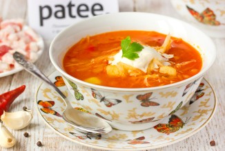 Щи домашние на бульоне