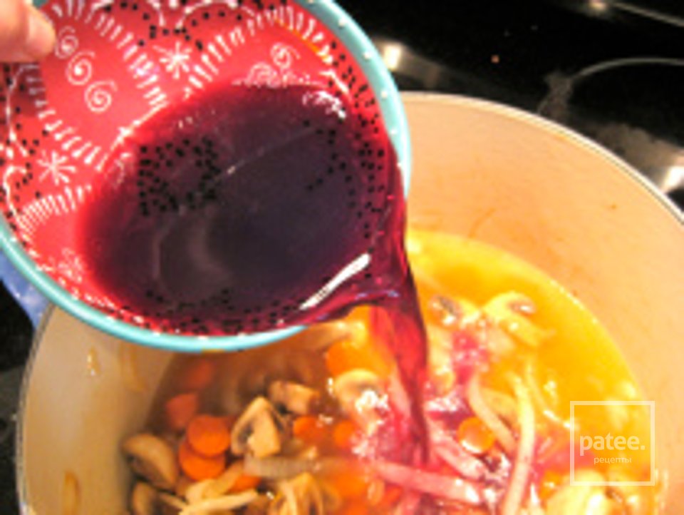 Курица в вине (Кок о вен) - Шаг 13