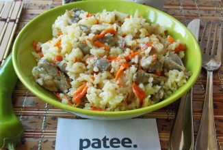 Плов с куриными желудками