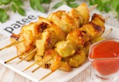 Быстрые куриные шашлычки с кусочками ананаса