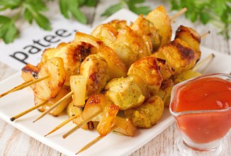 Быстрые куриные шашлычки с кусочками ананаса
