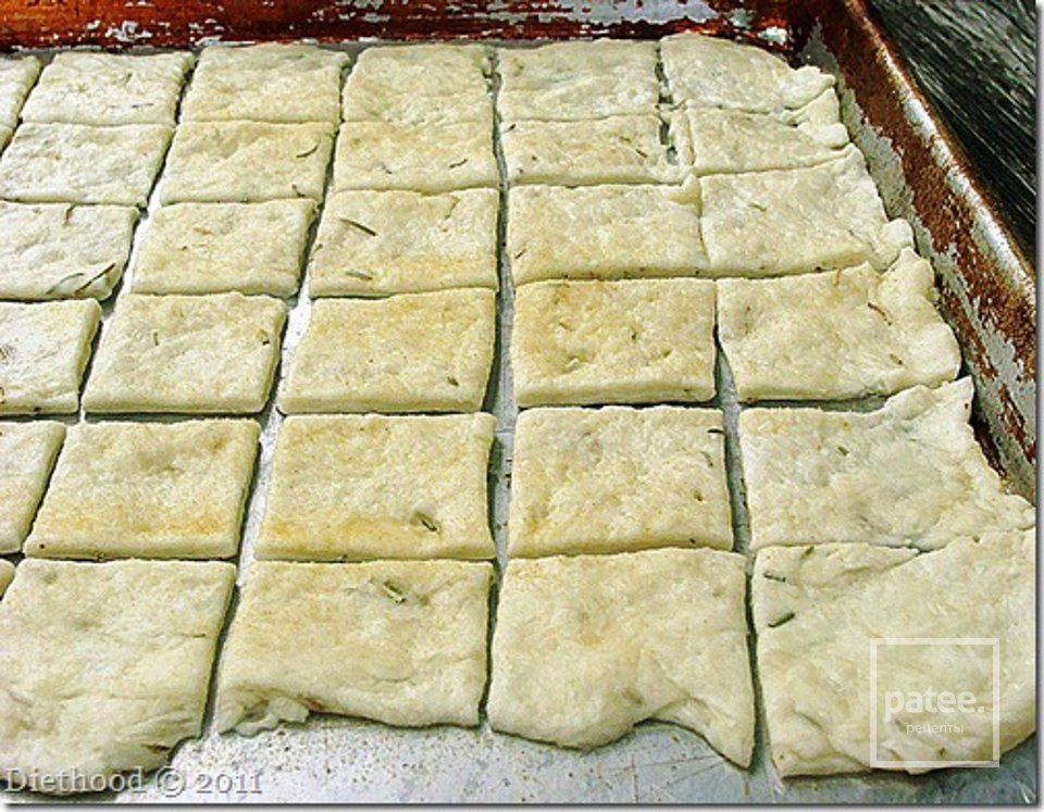 Крекеры с розмарином и чесноком - Шаг 5