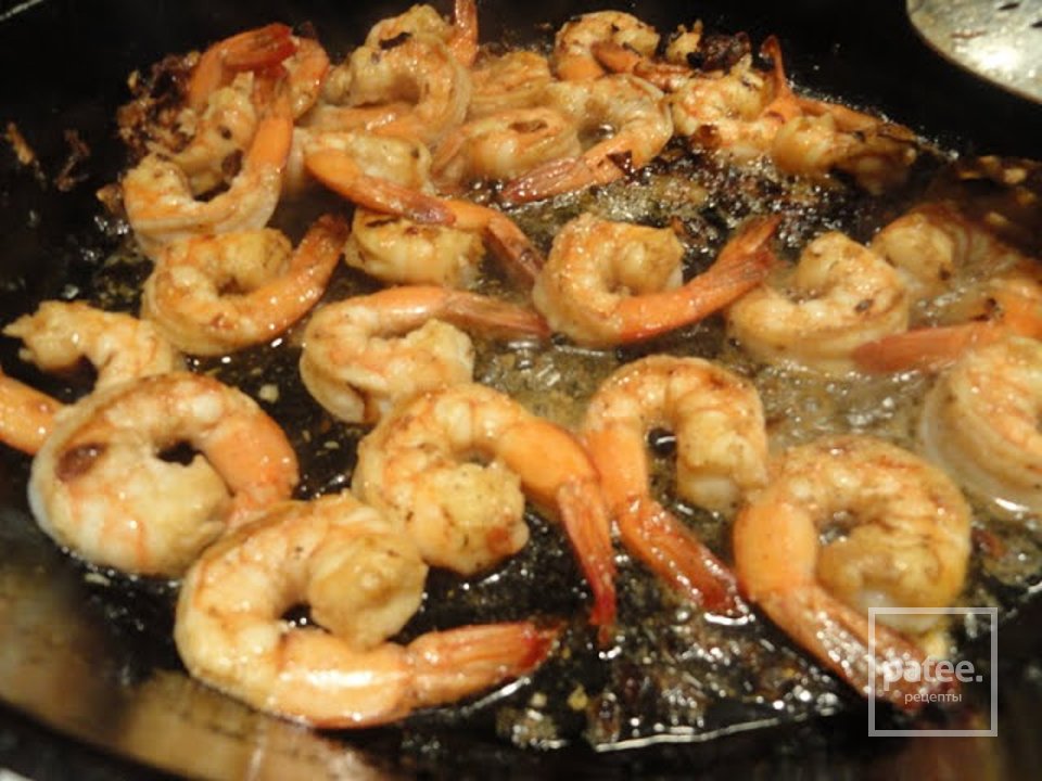Креветки с пастой в винном соусе - Шаг 4
