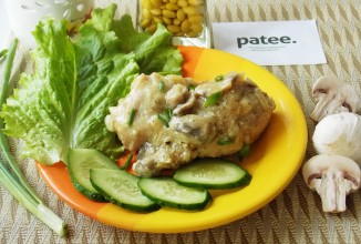 Куриные голени с грибами в молочно-соевом соусе