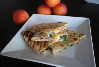 Персиковая кесадилья