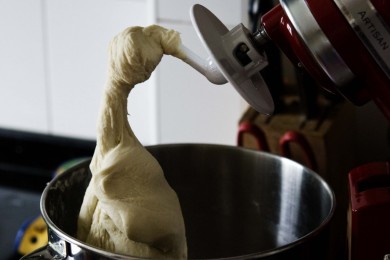 Фокачча с помидорами - приготовление