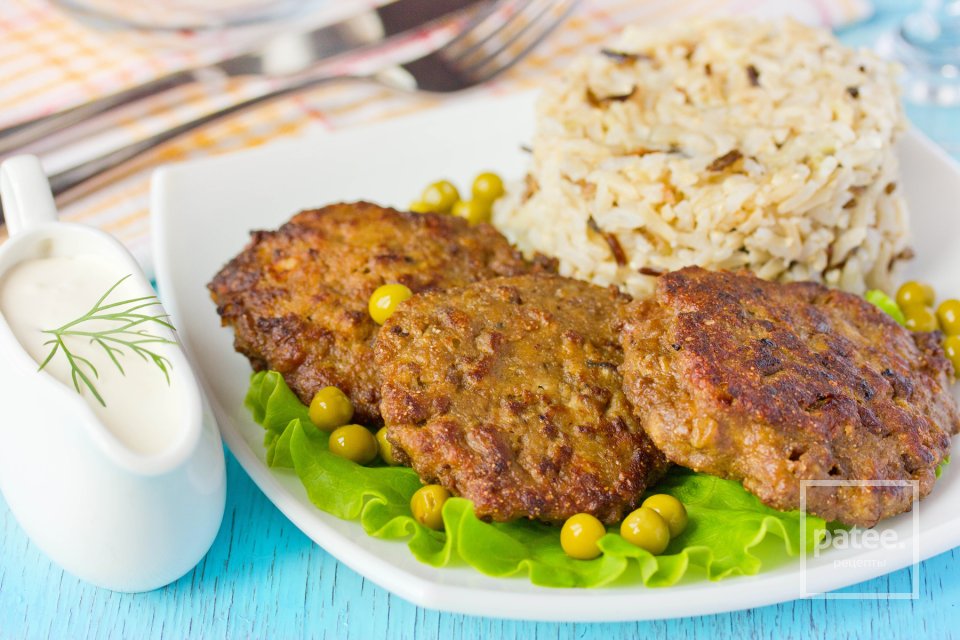 Печёночные котлеты с манкой - Шаг 12