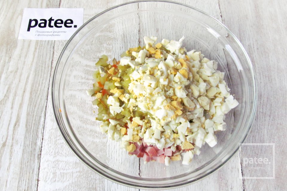 Салат Оливье с колбасой - Шаг 12