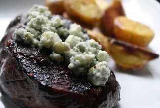 Стейк в медово-бальзамической глазури