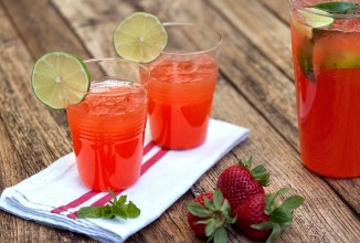 Клубничный коктейль