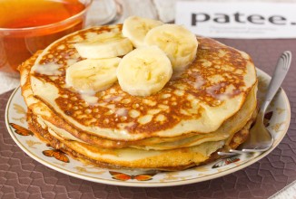 Банановые панкейки