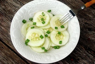 Салат из огурцов