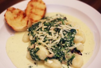 Соус из шпината, сливок и сыра