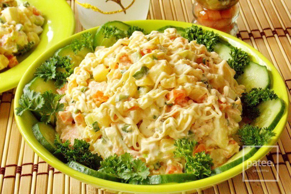 Салат с отварной форелью - Шаг 13