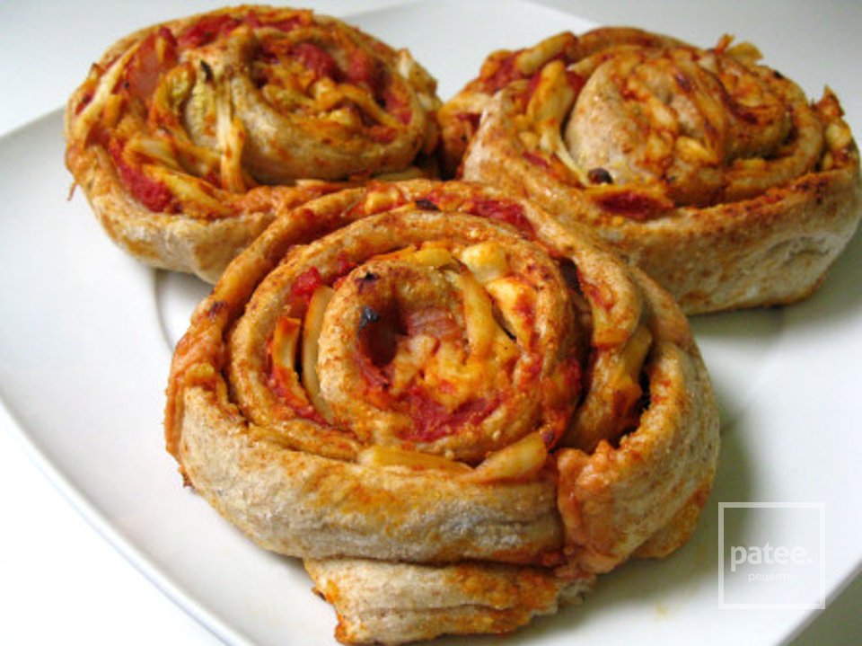 Пицца-ролл с травами и чесноком - Шаг 11